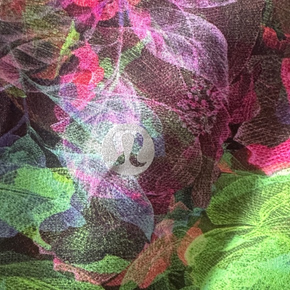 lululemon athletica Multicolor Floral Print Wunder Train Leggings - Picture 3 of 3